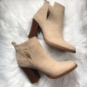 Like NEW ankle boots! Size 7.5 Worn 1x
